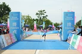 Icon回应辩论争议：我并没有恶意，她说我是猪头焖子